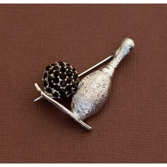 Vintage Bowling Stylish Silver Tone Brooch - U20 - Picture 1 of 2
